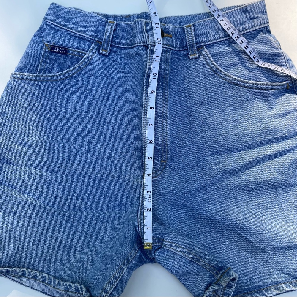 90s Mom Jean Shorts High Waisted Lee Brand 100% cotton, authentic, medium wash - Picture 8 of 14